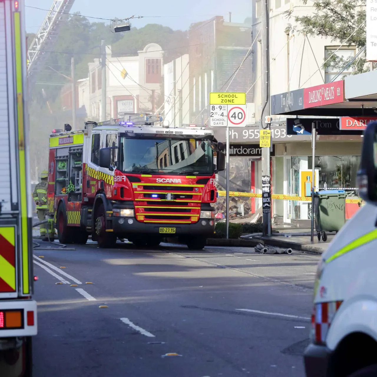 MAEZ graphic: passing emergency vehicles 1